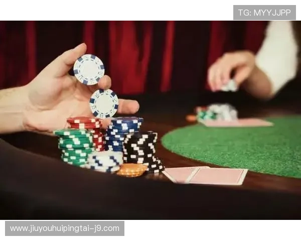 梭哈德州扑克玩法规则全面解析新手入门必备的策略指南